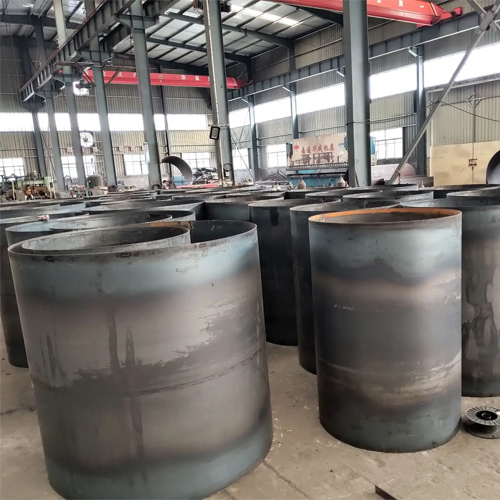 选择鹤壁钢护筒的材质时考虑哪些条件？